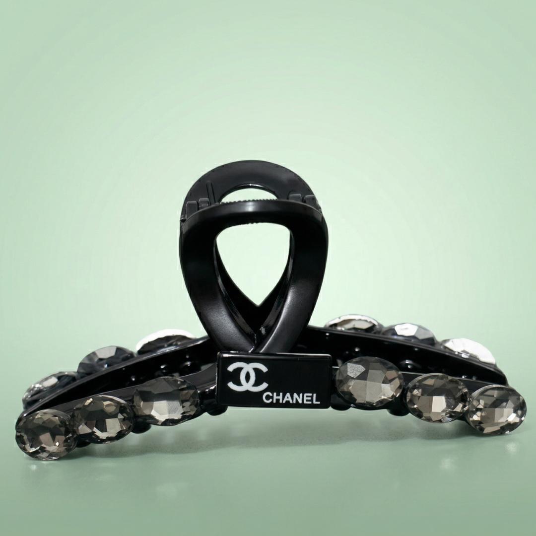 Chanel Crystal Claw Clip Noir Edition